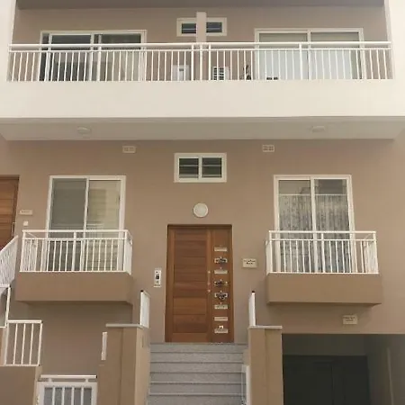 Carina Court Apartment